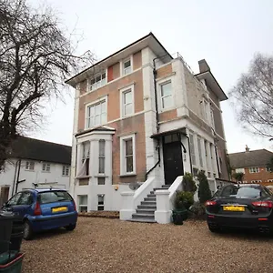 Great West Road Flat C London